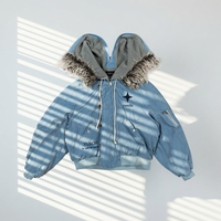 Blouson Bomber Unisexe Personnalisé en Toile Bleue Délavée à l'Acide, Coupe Oversize, avec Grande Capuche en Fausse Fourrure, Doublure Sherpa, Motif Lettres, Multi-automne