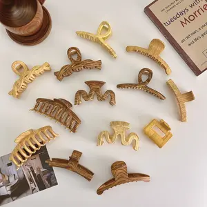 Beliebte Holzmaserung Haar greifer Clip für Frauen Kunst Retro Rücken Kopf Hai Clip großes Temperament Multi Formen Haars pangen Kopfschmuck