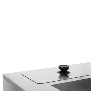 Station de lavage mobile à eau froide et chaude en acier inoxydable avec pompe à pied pour remorque - Product Image 3