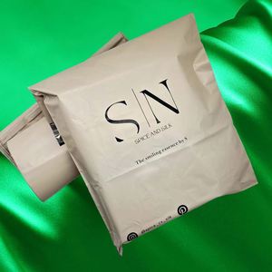 Sobres de Envío de Polietileno Desnudo de Alta Calidad, Tamaño Personalizado, Autosellables, Color Beige, para Envíos Urgentes - Product Image 6