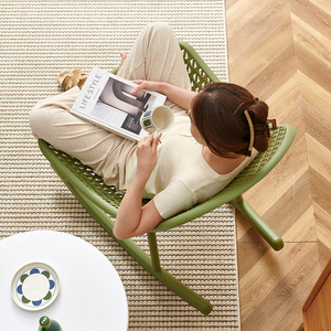 <span class=keywords><strong>Fauteuil</strong></span> <span class=keywords><strong>à</strong></span> <span class=keywords><strong>bascule</strong></span> de patio <span class=keywords><strong>vert</strong></span> et jaune en forme d'œuf, chaise longue <span class=keywords><strong>à</strong></span> <span class=keywords><strong>bascule</strong></span> résistante aux intempéries en plastique avec design tressé - Product Image 4