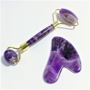 Amazon vente chaude <span class=keywords><strong>pas</strong></span> <span class=keywords><strong>cher</strong></span> améthyste gua sha <span class=keywords><strong>jade</strong></span> <span class=keywords><strong>rouleau</strong></span> guasha <span class=keywords><strong>de</strong></span> raclage en visage équipement <span class=keywords><strong>de</strong></span> beauté - Product Image 3