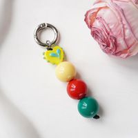 KC716 Porte-clés créatif, mignon et exquis, avec pendentif petite fille, fleur, nuage blanc et motif amour