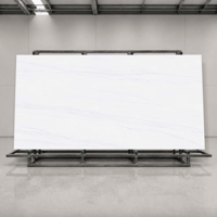 Planche de pierre frittée blanc glace arctique 1600x3200mm, épaisseur 12mm, carreaux émaillés pour sol/mur de salon, design moderne