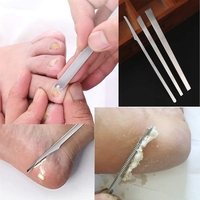 Ensemble de 3 couteaux de pédicure en acier inoxydable avec lime à pieds, grattoir et râpe à pieds - Double face, manche long pour le soin des ongles incarnés