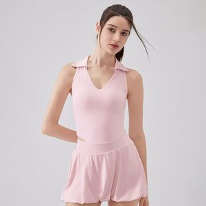 Débardeur de yoga pour femme, col en V, dos nageur, avec découpes à la taille, coussinets amovibles, sans manches, coupe ajustée, pour l'entraînement, le Pilates et le sport - Product Image 1
