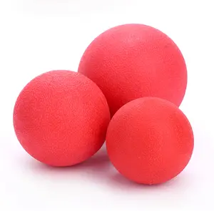 Hot Selling Hochwertiges Hunde kau spielzeug Rotes massives elastisches Gummi Hunde ball Biss beständiges Training Großes Hunde ballspiel zeug