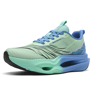 รองเท้าวิ่งผู้ชายปี 2026 สีเขียวมิ้นท์ไล่เฉด รองเท้ากีฬาแบบมีรูระบายอากาศ ซับแรงกระแทก น้ำหนักเบา เหมาะสำหรับเดินและเล่นกีฬา - Product Image 1