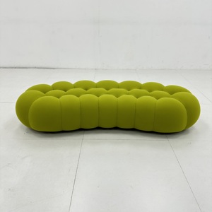 Canapé d'angle minimaliste moderne au design créatif football, sans dossier, en tissu de luxe, pour salon de villa, style bulle incurvée et confortable - Product Image 3