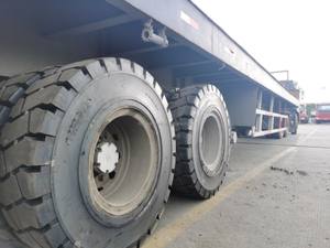 Neumático Sólido de Alta Calidad 12.00-20 para Montacargas, Nuevo, con 1.5 Años de Garantía, para Uso en Construcción, Larga Vida Útil, Accesorios - Product Image 3