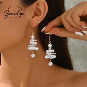 Avrupa amerikan noel ağacı pirinç şekli beyaz inci altın kaplama paslanmaz çelik Trendy bırak küpe kadın noel hediyesi - Product Image 1