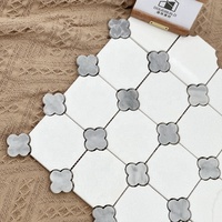 Carrelage en mosaïque de marbre naturel moderne Carrara blanc gris clair, épaisseur 7 mm, carré, Dougbuild, pour salon et usage extérieur