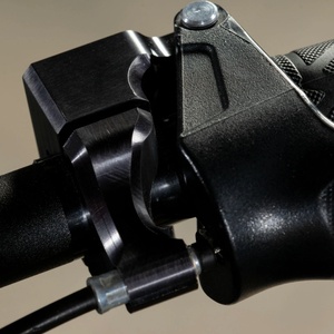 Bloc d'accélérateur en aluminium 6061 à billettes personnalisé usiné CNC pour R-SX 6000 - Product Image 4
