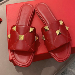 Chaussons en cuir véritable pour femmes, design tendance, talons plats, chaussures plates décontractées pour femmes avec rivets, tendance estivale - Product Image 1