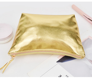 Pochette de soirée pour femmes et filles, sac à main tendance en cuir PU doré métallisé, fermeture éclair, léger, résistant à l'eau, portable - Product Image 1