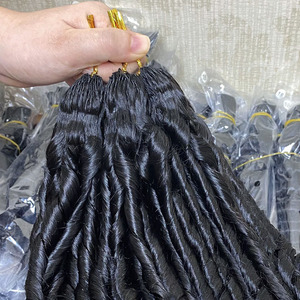 Vente en gros de tresses au crochet bouclées Pissy, cheveux humains 100% vierges, tresses de cheveux humains d'apparence naturelle - Product Image 1