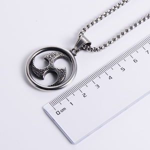 Bruja Triskelion inspirado collar de acero inoxidable amuleto <span class=keywords><strong>Triskele</strong></span> Triple espiral collares joyería Acier inoxydable - Product Image 3
