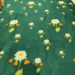 Tela Ligera de Seda Cruda Verde Vibrante con Estampado Geométrico Abstracto Intrincado para Vestidos de Diseñador, Kurta, Acolchado y Costura - Product Image 5