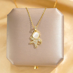 Collana con Ciondolo a Quadrifoglio in Acciaio Inossidabile Placcato Oro 18K con Zirconi e Opale, Cuore e <span class=keywords><strong>Pianeta</strong></span> CZ per <span class=keywords><strong>Donna</strong></span>, Ideale come Regalo - Product Image 3