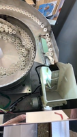 Machine d'emballage automatique de haute précision pour le comptage de pièces en plastique (sacs, films, sachets) et l'emballage de boulons et rondelles de qualité alimentaire