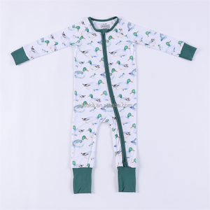 Pagliaccetto <span class=keywords><strong>per</strong></span> <span class=keywords><strong>neonato</strong></span> in tessuto lavorato a maglia personalizzato con stampa Zippy di bambù e fiocchi ODM taglie <span class=keywords><strong>per</strong></span> 0-3 3-6 6-9 mesi - Product Image 1