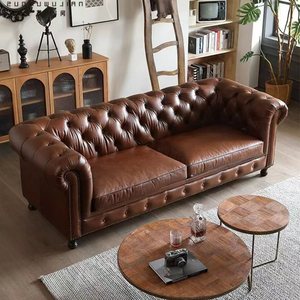 Divano Chesterfield a Tre Posti in Vera Pelle, Stile Americano <span class=keywords><strong>Vintage</strong></span>, Schienale Trapuntato, Imbottitura in Lattice e Spugna, <span class=keywords><strong>Arredamento</strong></span> per <span class=keywords><strong>Soggiorno</strong></span> - Product Image 1