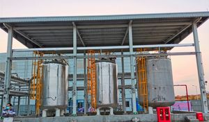 Serbatoio di stoccaggio carburante verticale in acciaio inossidabile resistente e resistente alle alte Temperature - Product Image 4