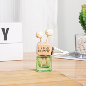 Custom Square 8ml Reed <strong>Diffuser</strong> Glass Aroma Bottle Vent <strong>Car</strong> <strong>Diffuser</strong> Perfume Bottle with Wooden Cap and <strong>Clip</strong> for <strong>Car</strong> Decoration - Product Image 6