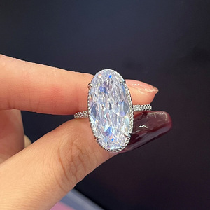 Anello da Donna con Taglio a Pera e Montatura Halo, Gioiello Classico in Rame, Elegante per Uso Quotidiano - Product Image 3