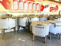 Mélangeur monocouche industriel personnalisé SUS 304 savon sucre chimique sanitaire mélange liquide mélange réservoir agitateur