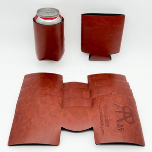 Porte-canette isotherme en cuir personnalisé avec logo pour mariage, pour canettes de bière et autres boissons - Product Image 1