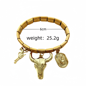 Bracelet à maillons en acier inoxydable plaqué or 18 carats avec breloques tête de taureau italienne, chapeau de cowboy et botte, pour femme - Product Image 5