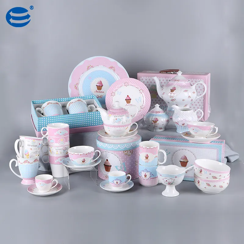 Fancy Dessert Painted Ceramic Coffee Cup Saucer Teapot For Afternoon Tea Elegant Table Decoration Porcelain Dinnerware