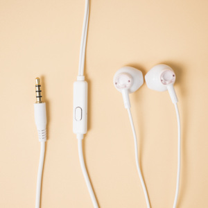 KIKI-428 Hot Bán Dễ Thương Kawaii Tai Nghe Có Dây Cáp Tai Nghe Thể Thao Âm Nhạc Trong Tai Gamming 3.5 Mm Dây Tai Nghe Với Microphone - Product Image 5