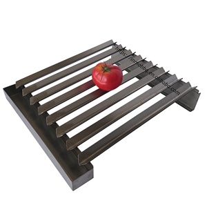Parrilla <span class=keywords><strong>de</strong></span> <span class=keywords><strong>Acero</strong></span> <span class=keywords><strong>Inoxidable</strong></span> en Forma <span class=keywords><strong>de</strong></span> V <span class=keywords><strong>para</strong></span> Asar Pescado, Verduras, Filetes, Camarones, Inserto <span class=keywords><strong>para</strong></span> Parrilla Gaucho - Product Image 1
