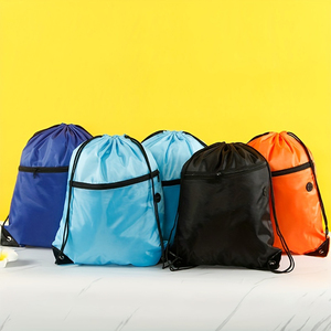 Mochila con Cordón Ajustable de Poliéster Impermeable con Logotipo Personalizado, Bolsillo con Cremallera, Mochila Deportiva para Estudiantes - Product Image 1