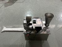 Meistverkaufte TW Automatische Fleischpastetenmaschine Faltbare Teigtaschenmaschine für Jamaikanische Beef Patties Samosas 220V für Heim- und Restaurantgebrauch