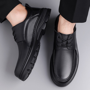 Chaussures décontractées en cuir véritable noir à lacets avec doublure en fausse fourrure, semelle en caoutchouc souple pour hommes, chaussures de conduite à bout rond pour l'automne - Product Image 4
