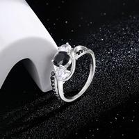 Toi Et Moi Eternity Ring Bijoux de mariage ouverts en argent sterling avec poire carré noir zircon cubique pour les fêtes de femmes