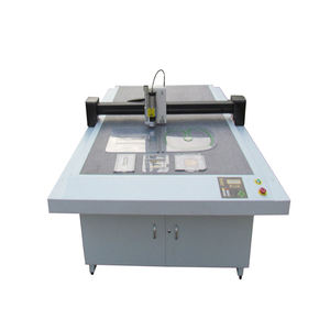 Plotter da Taglio Digitale Automatico RUK ad Alta Precisione con Alimentatore Automatico per Taglio Multi-Materiale - Product Image 3