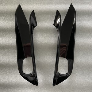 Cadre de phare antibrouillard Sienna Noir brillant 52128-08100 52127-08100 Pour Toyota Sienna 2021 SE Pare-chocs avant - Product Image 1