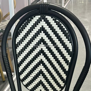 <span class=keywords><strong>Chaise</strong></span> <span class=keywords><strong>de</strong></span> bistrot directement <span class=keywords><strong>de</strong></span> l'usine, siège et dossier en PE tressé noir et blanc, structure en aluminium pour usage intérieur/extérieur, lot <span class=keywords><strong>de</strong></span> 1, vente en gros - Product Image 6
