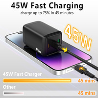 Chargeur mural compact rectangulaire de conception privée 45W Speed Gan avec USB-A + 2 USB-C pour ordinateurs portables et smartphones