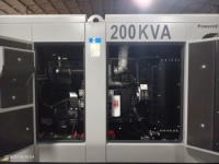 Générateur insonorisé 200 kVA 160 kW avec moteur Cummins 6CTA8.3-G1 triphasé, groupe électrogène diesel silencieux d'urgence pour hôpital avec ATS