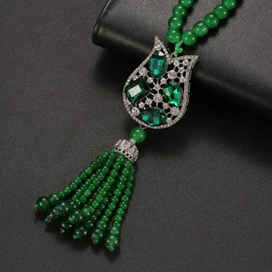 Chinese Style Green Jade Tassel Necklace With Emerald Pendant Fashion Beaded Jewelry For Autumn Winter Wear - Product Image 1