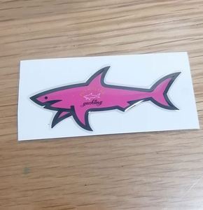 Pegatina de Tiburón de Dibujos Animados Impermeable de Moda, con Barnizado Brillante e Impresión UV para Decoración de Paredes - Pegatina Gertrude CP July - Product Image 1