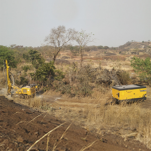 90-120mm Borehole Diameter 5.8ton Weight DH45A-H Crawler <b>Drilling</b> Rig - Product Image 6