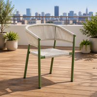Chaise d'extérieur empilable en métal moderne, style bistrot, avec tressage en corde et rotin, qualité commerciale, imperméable – Offre Spéciale