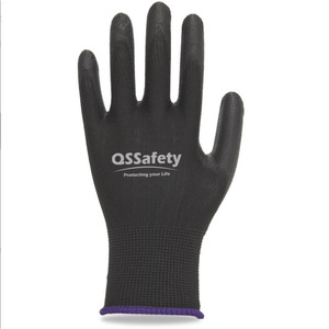 Guantes de Seguridad QSSafety de PU Negros Transpirables para Construcción, Mecánica, Fabricación y Uso Industrial - Product Image 1