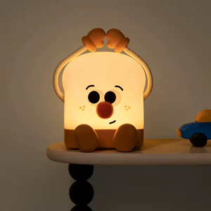 Luce Notturna a Forma di Toast per Bambini, Lampada LED Portatile con Supporto per Telefono, Luminosità Regolabile, Senza Sfarfallio, Protegge gli Occhi - Product Image 6
